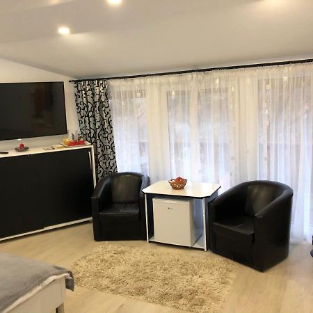 Toni Room Сігішоара Екстер'єр фото