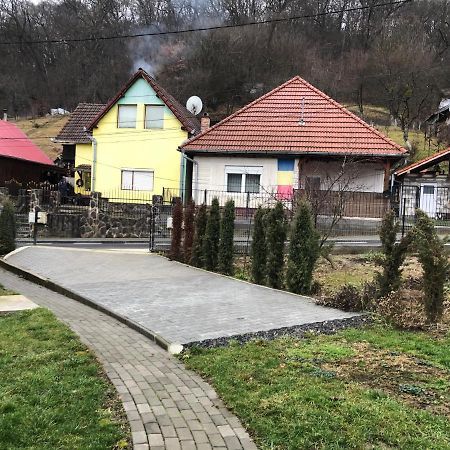 Toni Room Сігішоара Екстер'єр фото